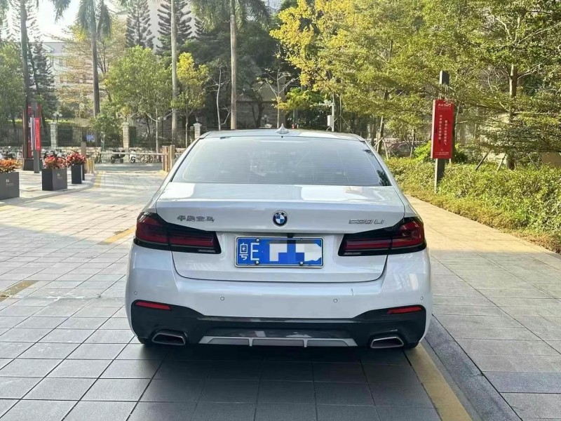 广州22年宝马5系9