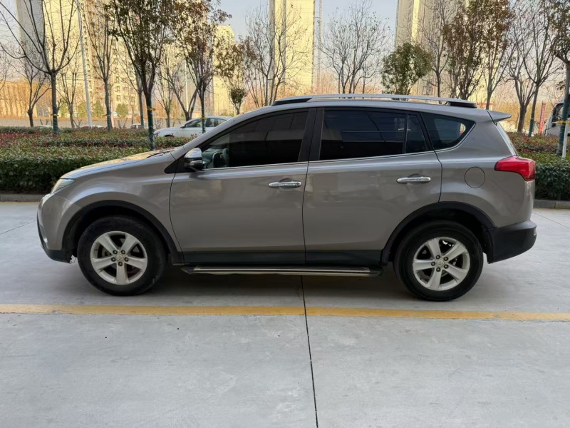 济宁14年丰田RAV4荣放7