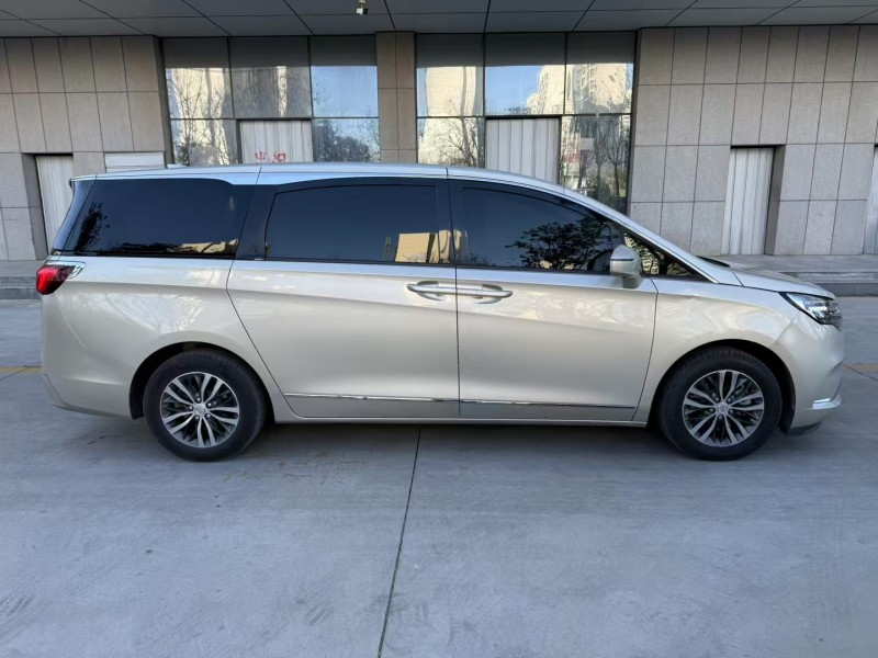 济宁20年别克GL88