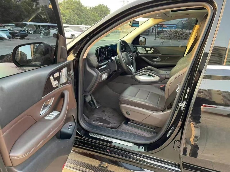 广州21年奔驰GLE8