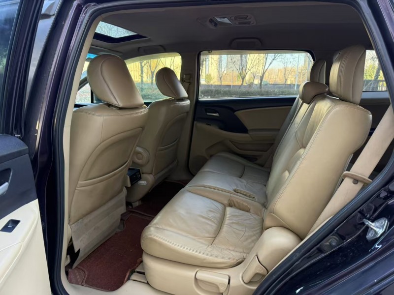 济宁12年本田奥德赛5