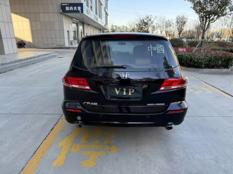 济宁12年本田奥德赛9