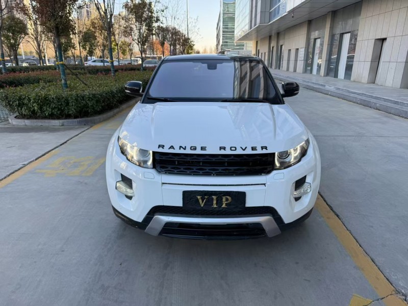 济宁12年路虎极光1