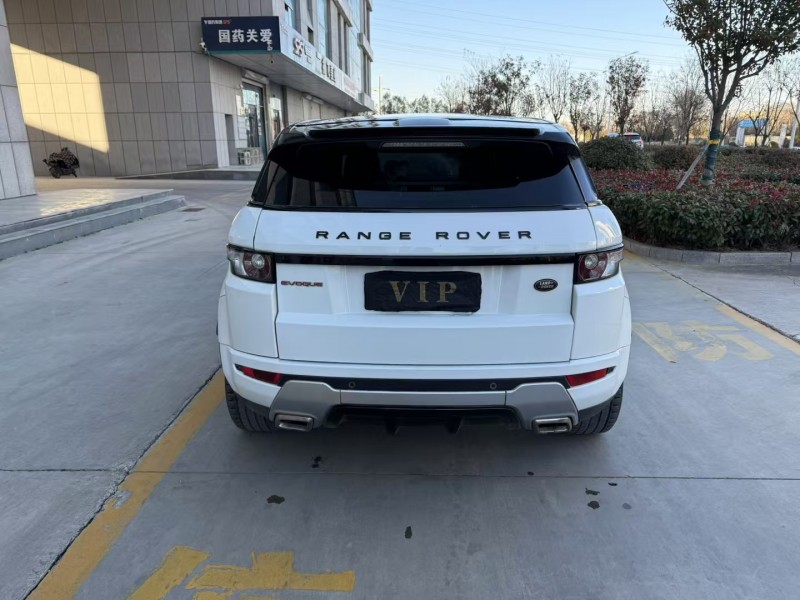 济宁12年路虎极光9