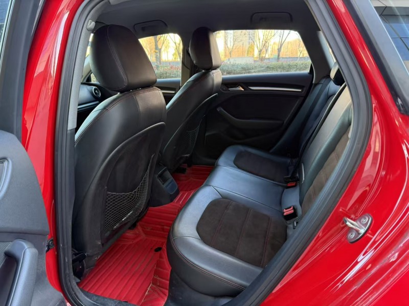 济宁19年奥迪A35