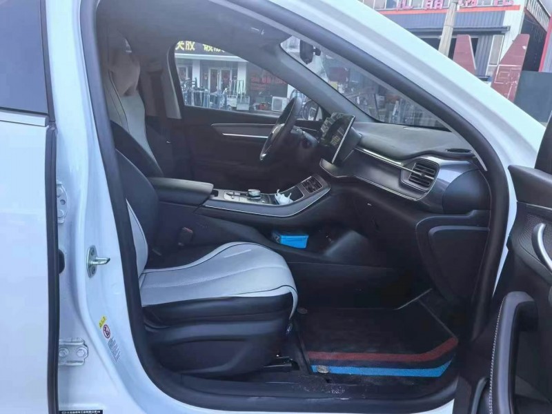 济宁24年比亚迪驱逐舰9