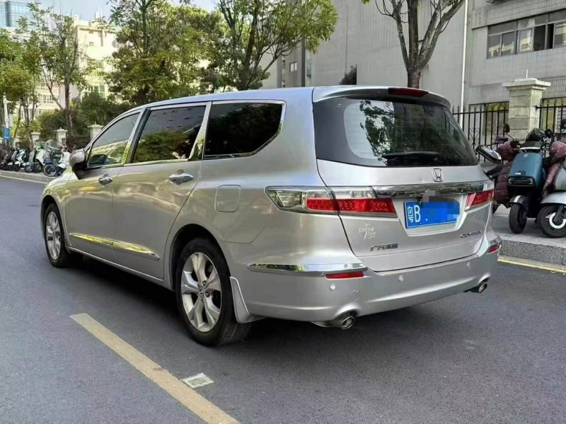 广州13年本田奥德赛7