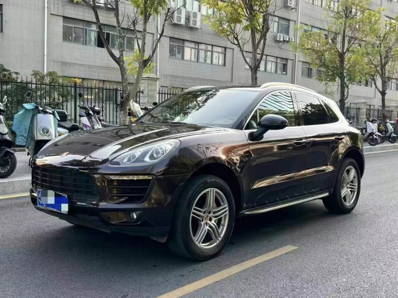广州16年保时捷Macan2