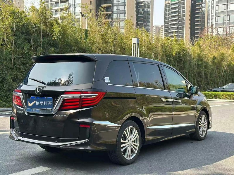 东莞20年本田艾力绅7