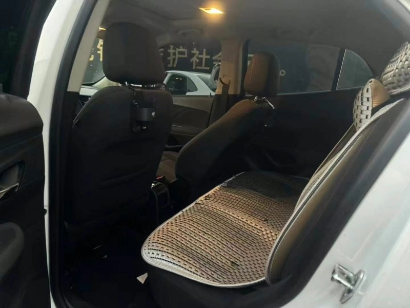 盐城16年别克昂科拉5