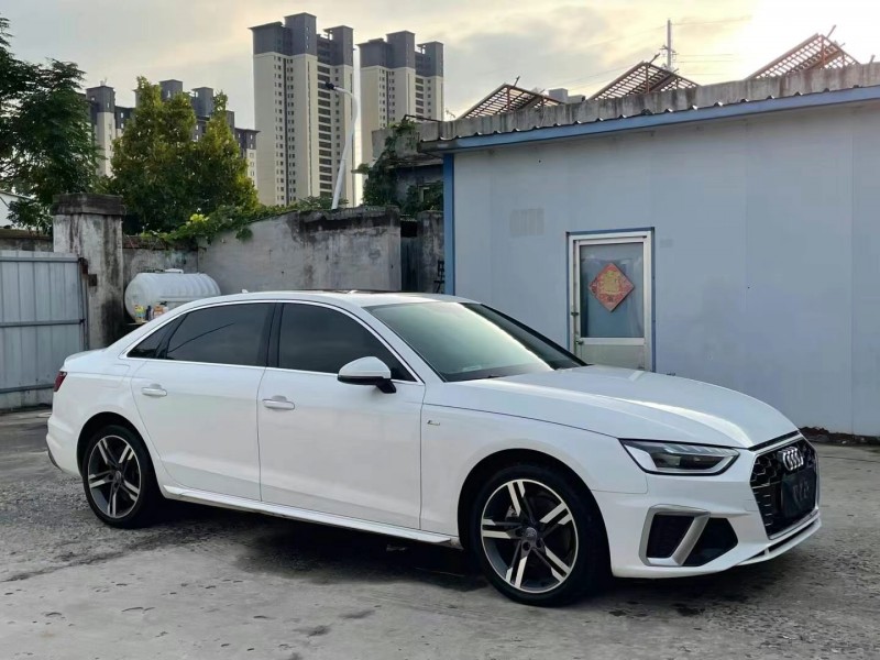 济宁21年奥迪A4L3