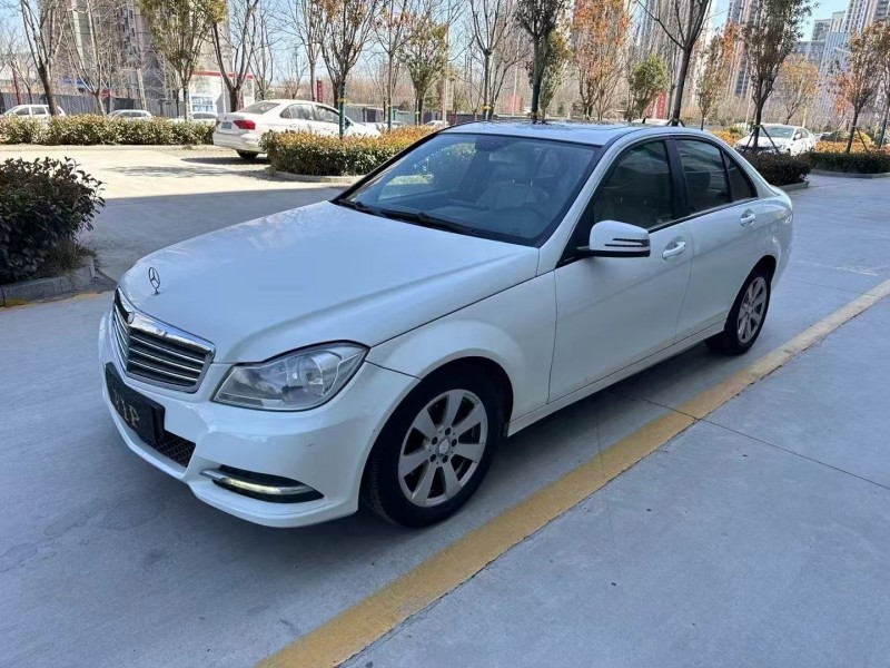 济宁13年奔驰C3