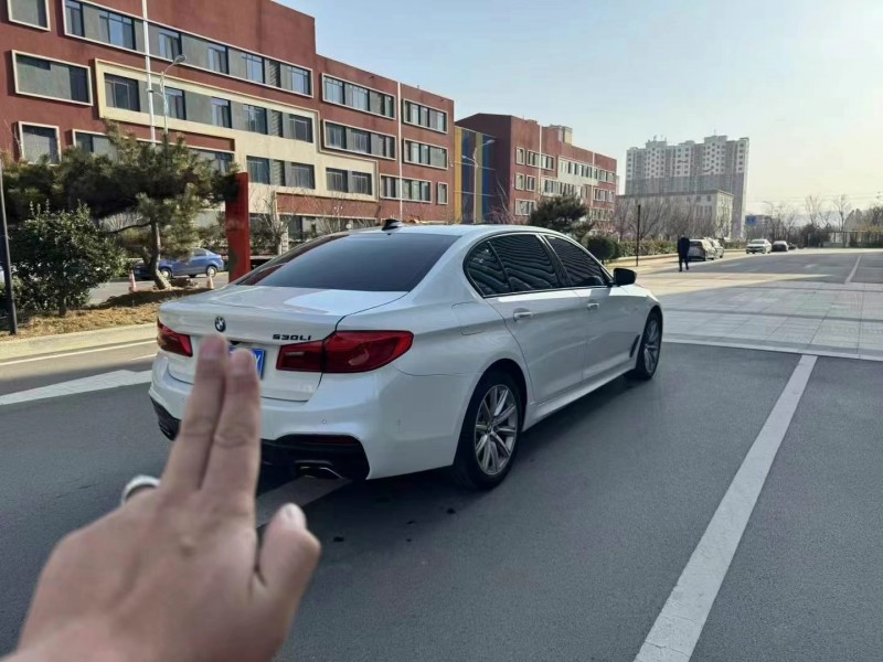 东营17年宝马5系9