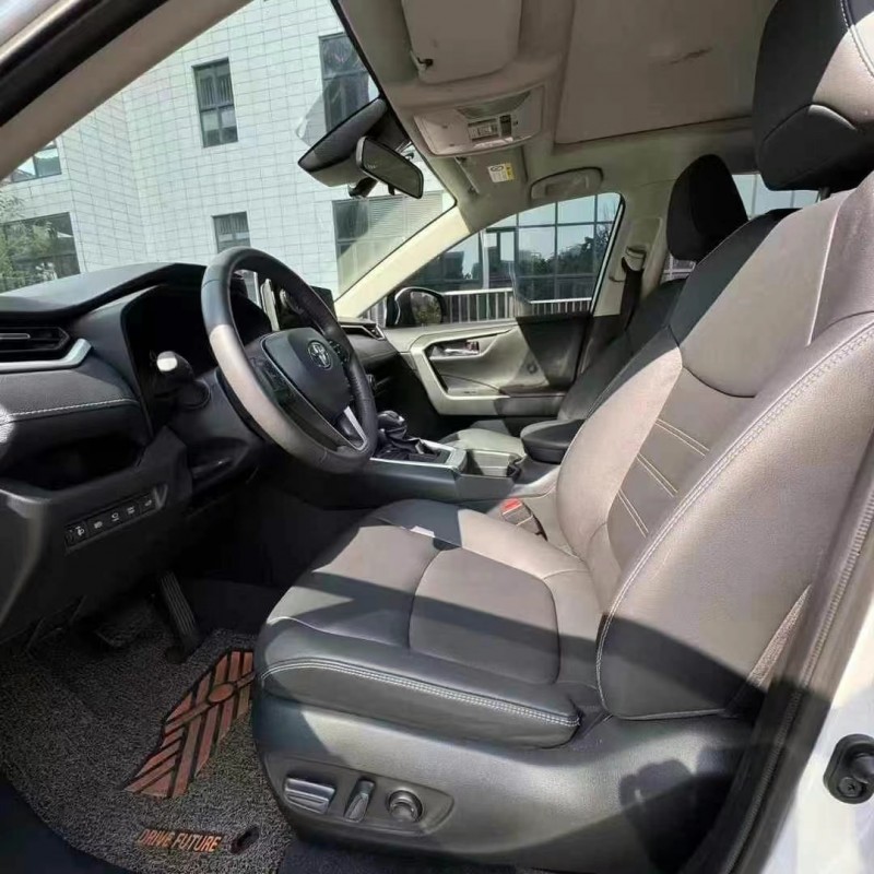 广州23年丰田RAV4荣放6