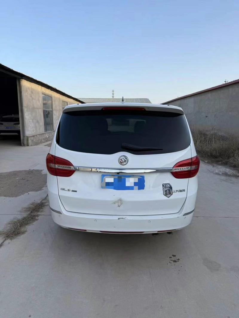 济宁18年别克GL82