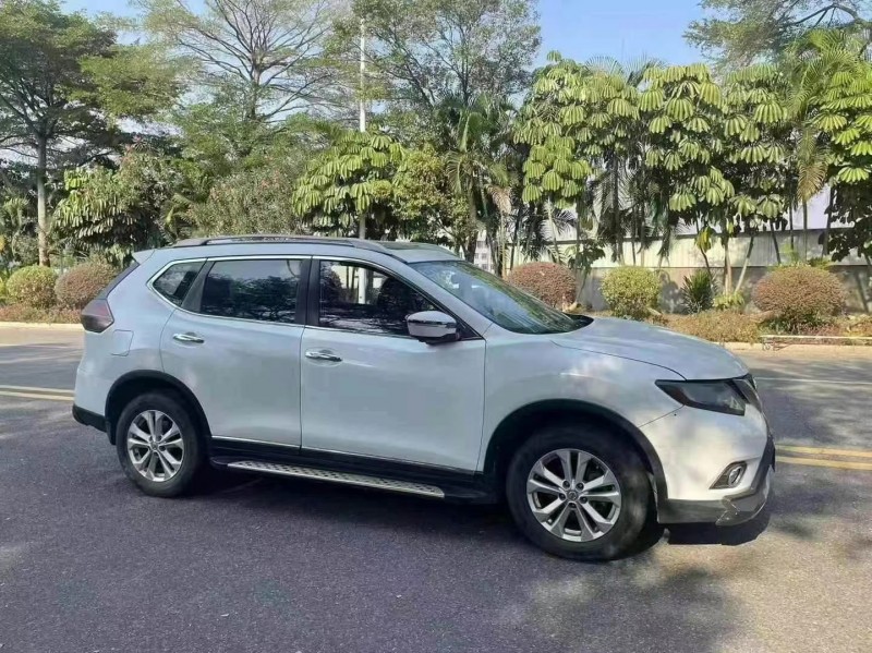 江門14年日產奇駿2