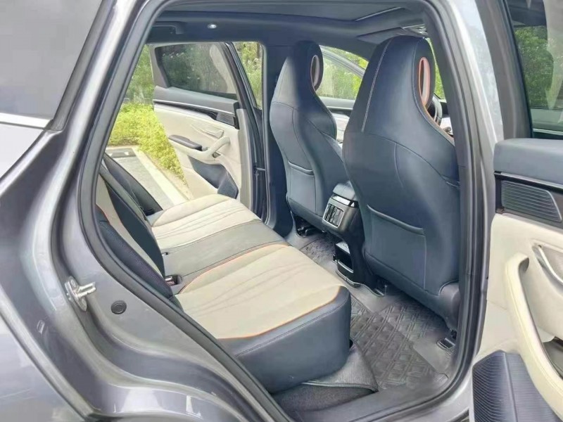 广州22年比亚迪宋新能源6