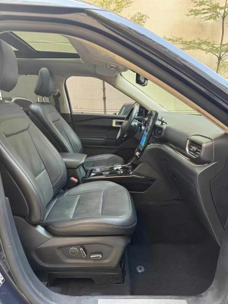 广州20年福特探险者7