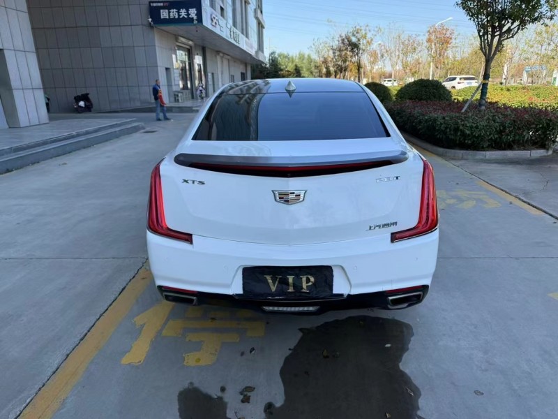 济宁18年凯迪拉克XTS9