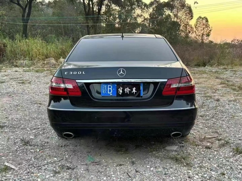 广州13年奔驰E9