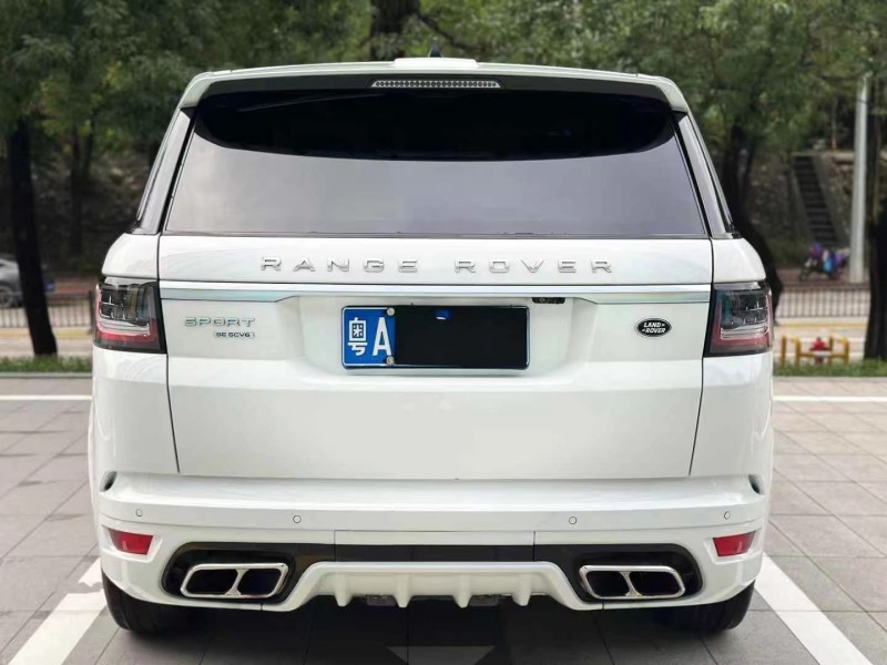 广州17年路虎揽胜运动9