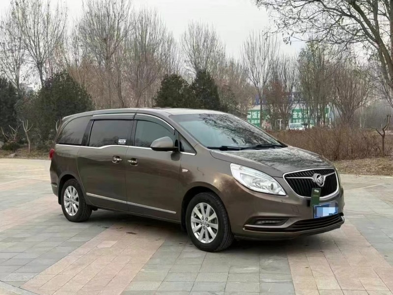 济宁17年别克GL82