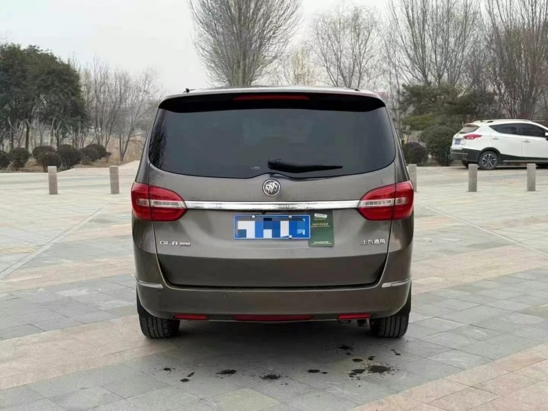 济宁17年别克GL87