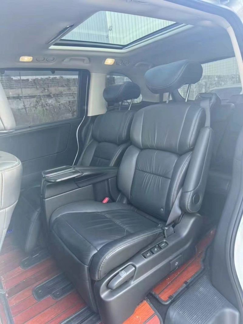 济宁17年本田艾力绅5