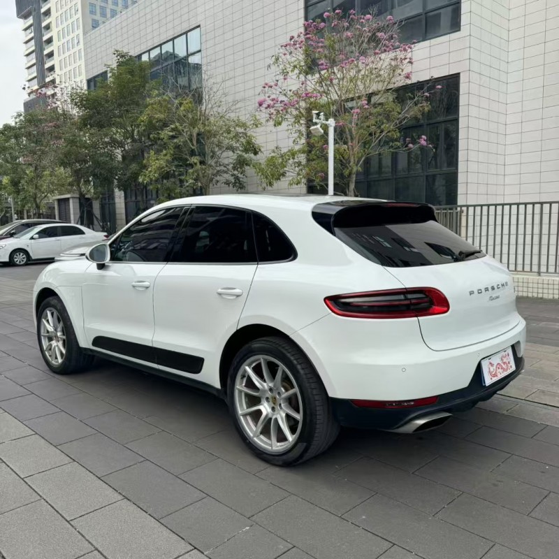 佛山15年保时捷Macan7