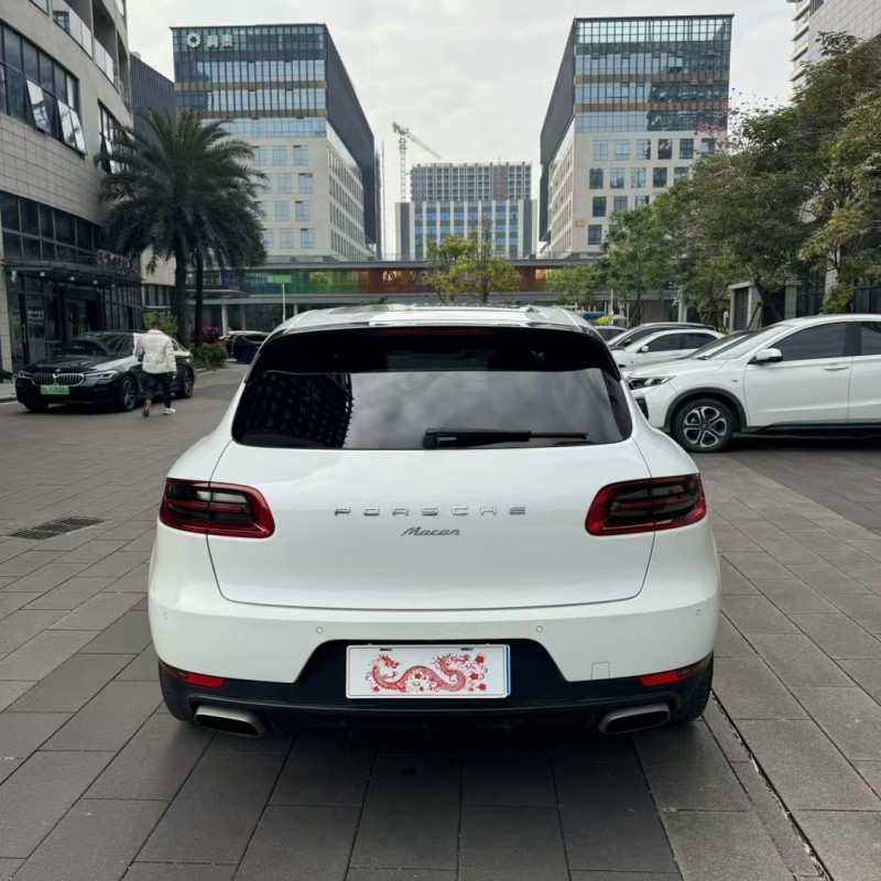 佛山15年保时捷Macan9