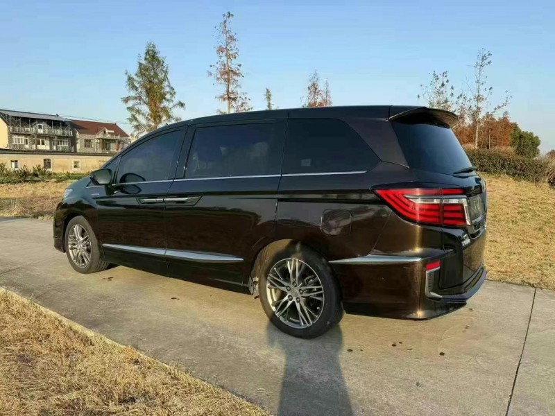 济宁19年本田艾力绅4