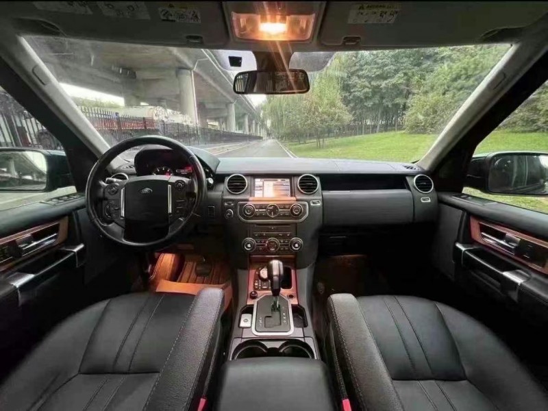 济宁14年路虎发现5