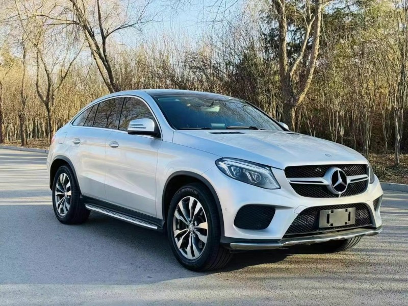 济宁16年奔驰GLE3