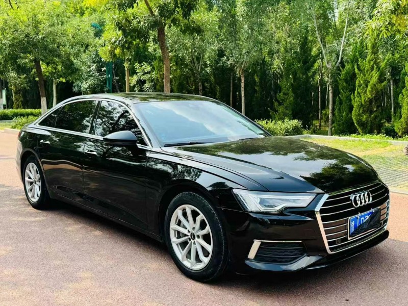 济宁22年奥迪A6L3