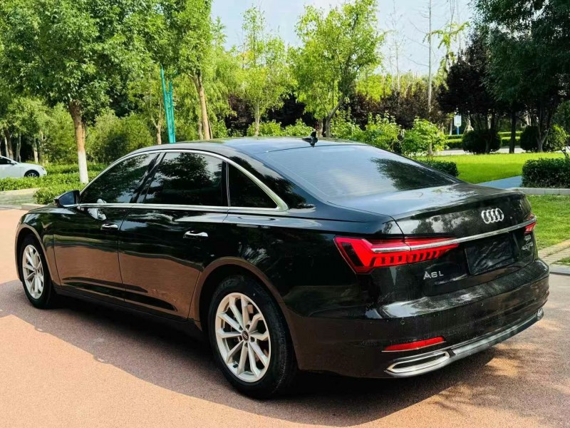 济宁22年奥迪A6L4