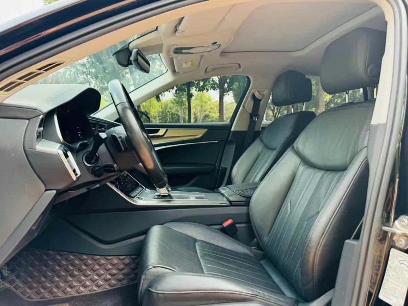 济宁22年奥迪A6L5