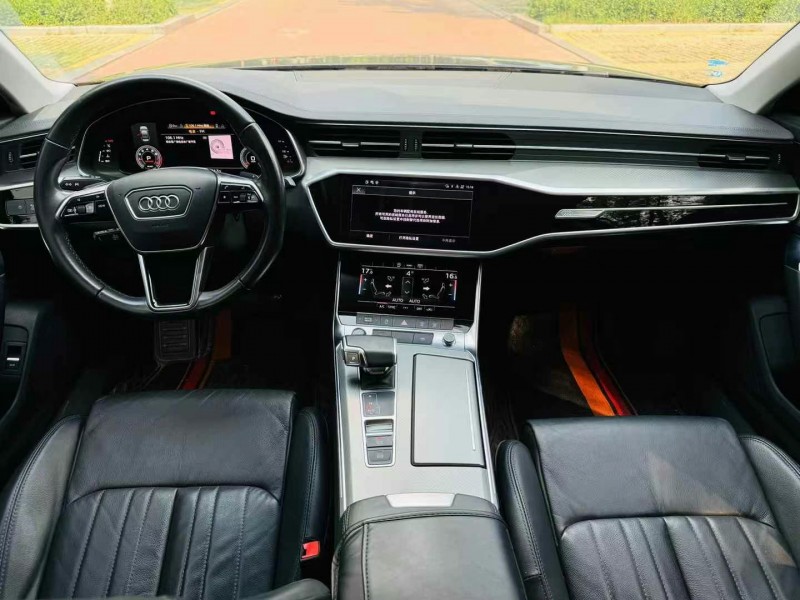 济宁22年奥迪A6L6