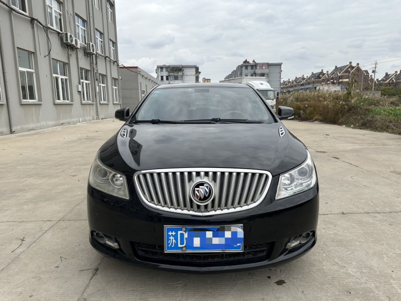 盐城12年别克君越1