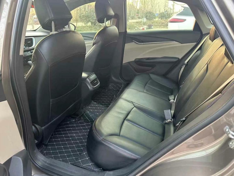 徐州16年别克英朗5