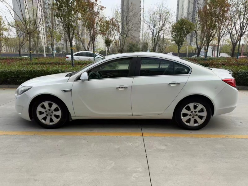 济宁13年别克君威7