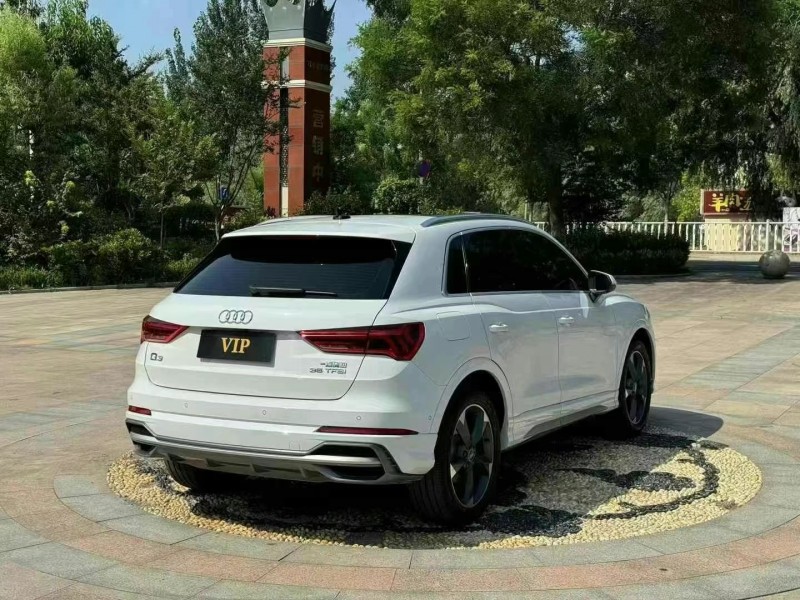 青岛23年奥迪Q38