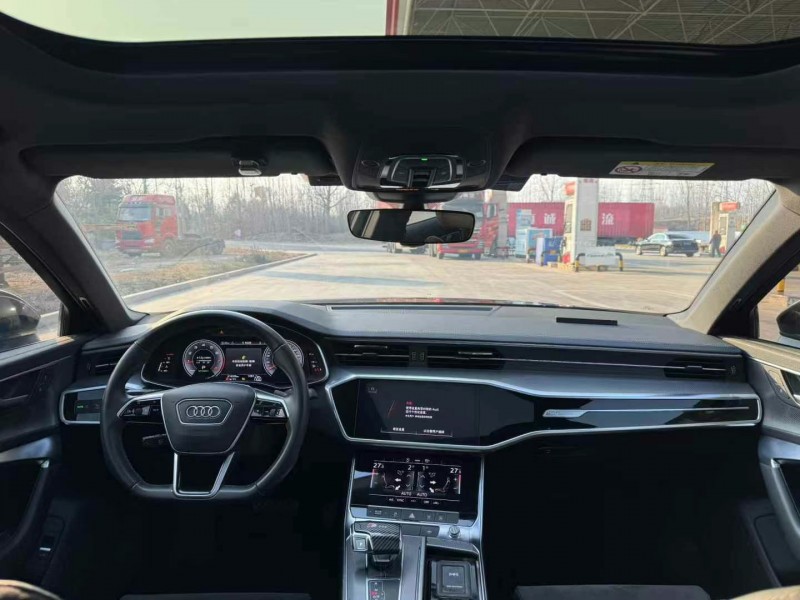 青岛22年奥迪A6L4