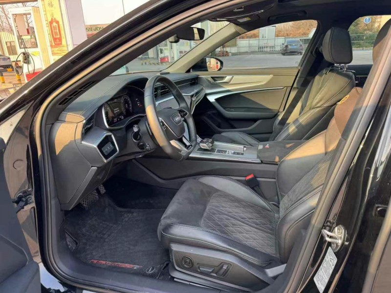 青岛22年奥迪A6L6