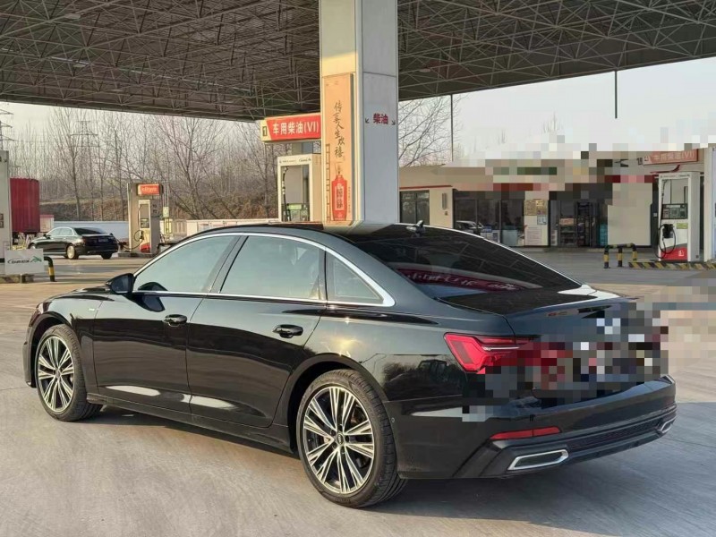 青岛22年奥迪A6L7