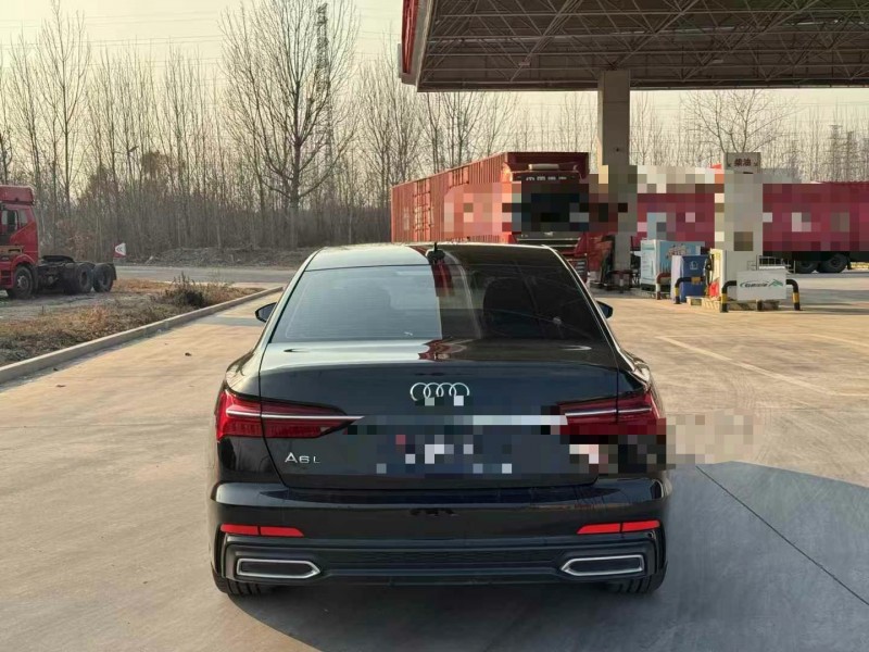 青岛22年奥迪A6L9