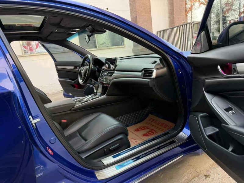 徐州18年本田雅阁6