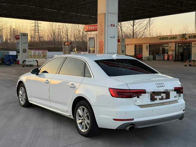 青岛17年奥迪A4L7
