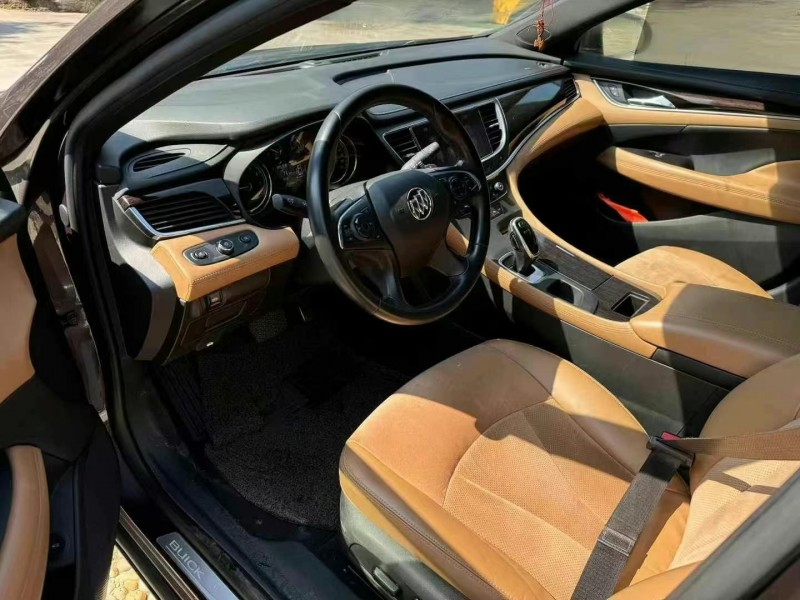 青岛17年别克君越6