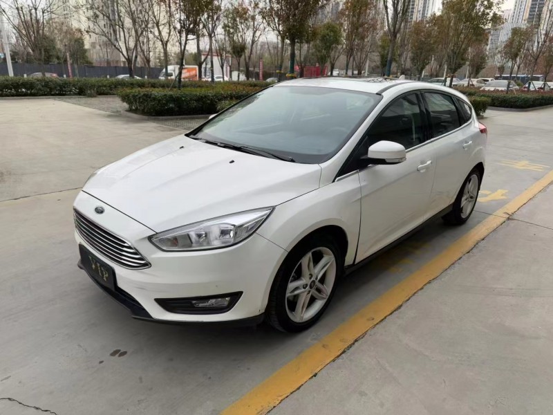 济宁20年福特福克斯3