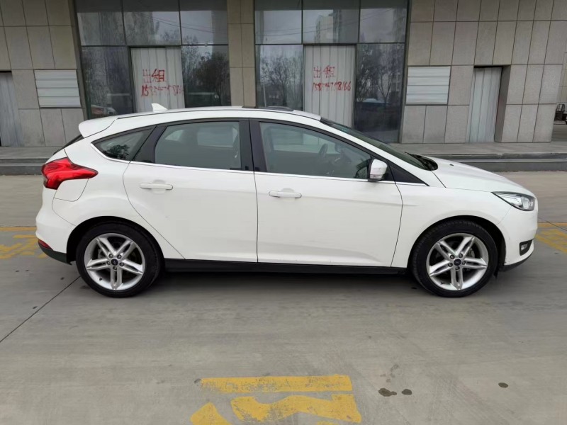 济宁20年福特福克斯7